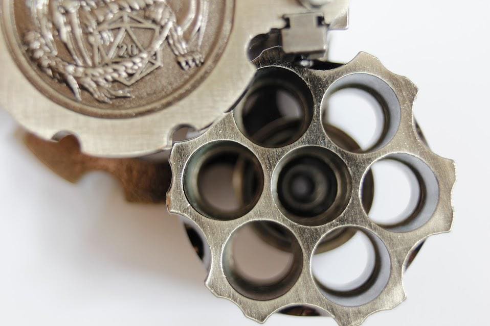 Silver Brass Bullet Dice Set with Revolver Case Metal D&D Dice Spinning Hex Chamber RPG Dice Gift Fidget Toy Steampunk Gifts Collectable