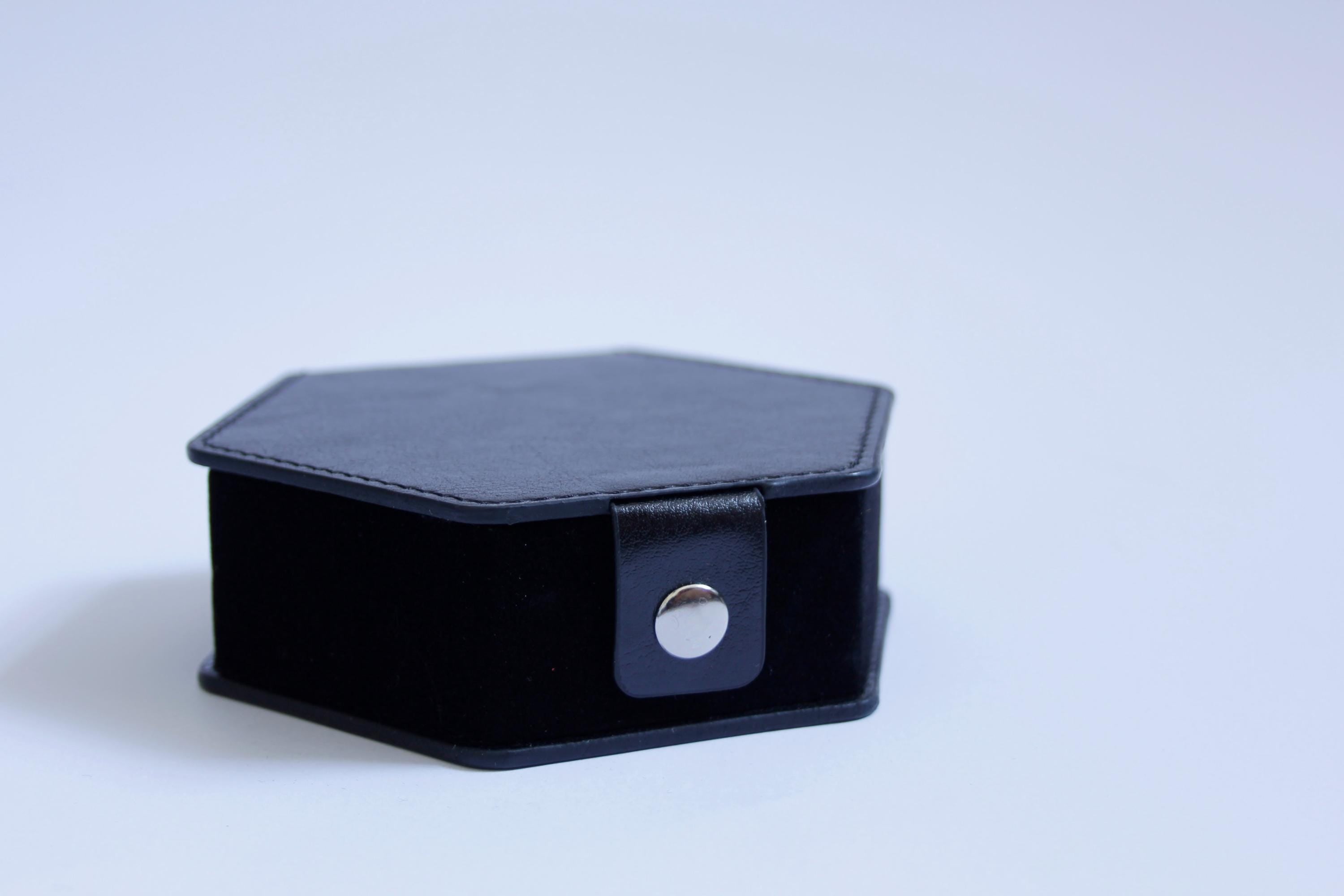 Black Faux Leather Hex Dice Holder Portable Dice Storage Gift Polyhedral Dice